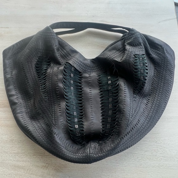 Elie Tahari 100% Leather Hobo Bag in Black NWOT - Picture 3 of 17